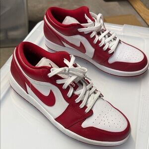 Nike Men's Sneakers in Red and White